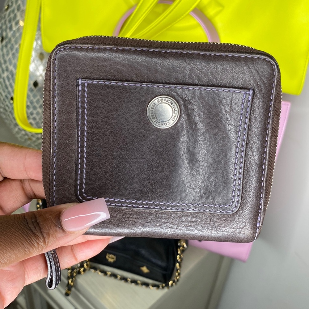 LIVE SHOW| Vintage Coach Zip Around Wallet~ EUC